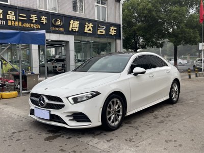 2022年5月 奔馳 奔馳A級 改款 A 200 L 運(yùn)動轎車動感型圖片