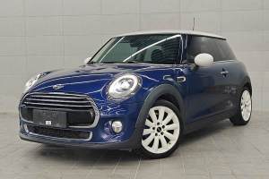 MINI MINI 1.5T COOPER 加勒比蓝限量版