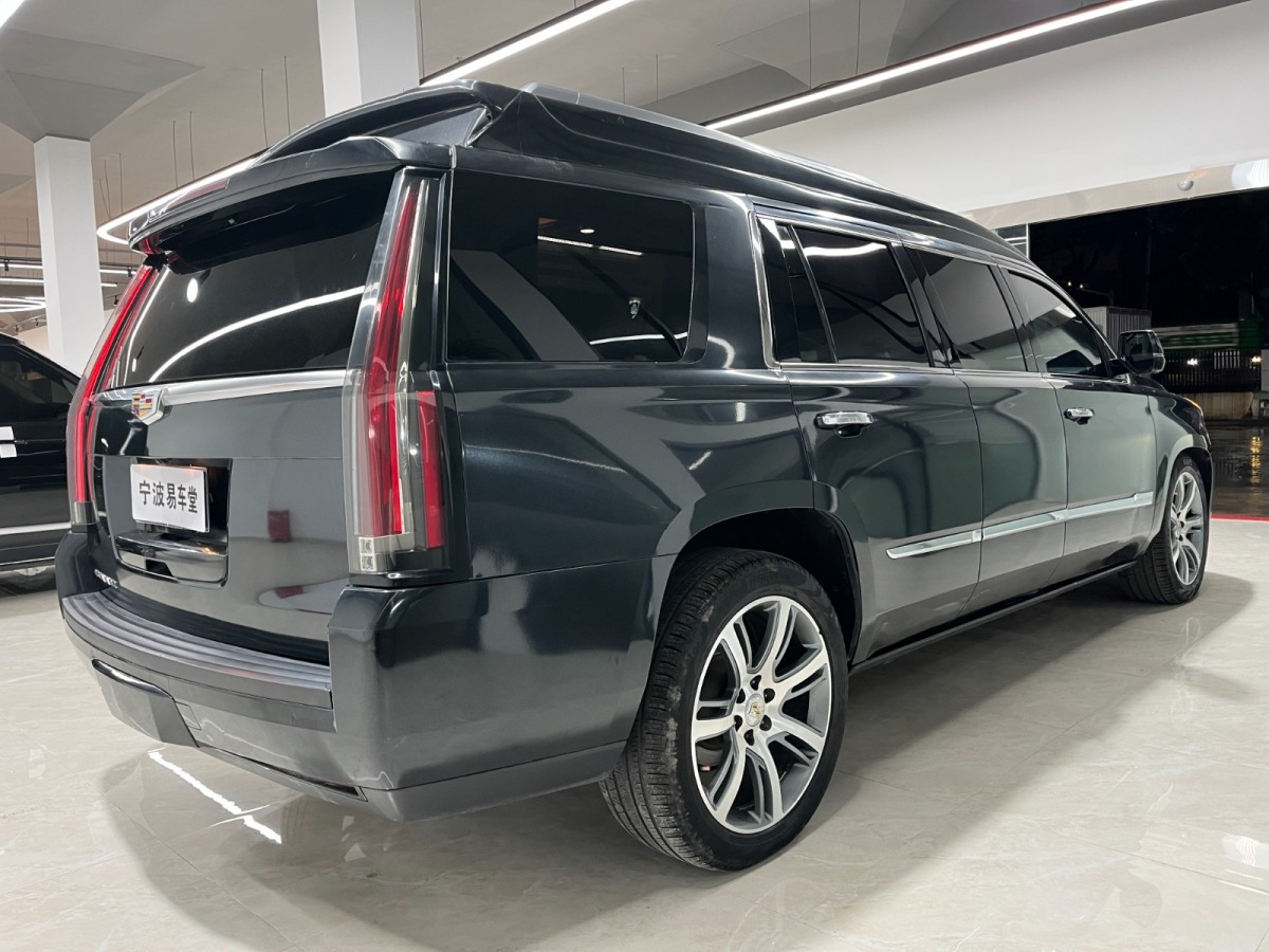 凱迪拉克 凱雷德ESCALADE  2017款 6.2L ESV鉑金版加長(zhǎng)型圖片