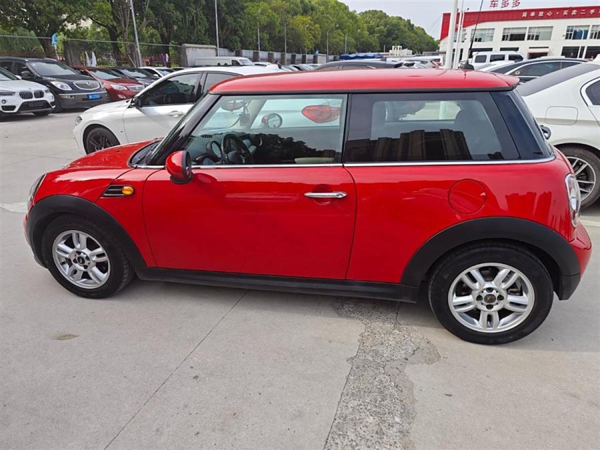 2012年5月MINI COUNTRYMAN  2011款 1.6L ONE