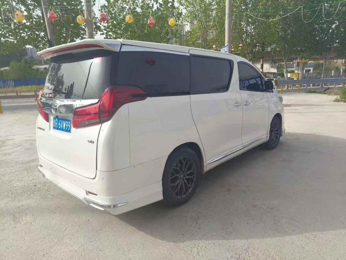豐田 埃爾法  2015款 3.5L 尊貴版圖片