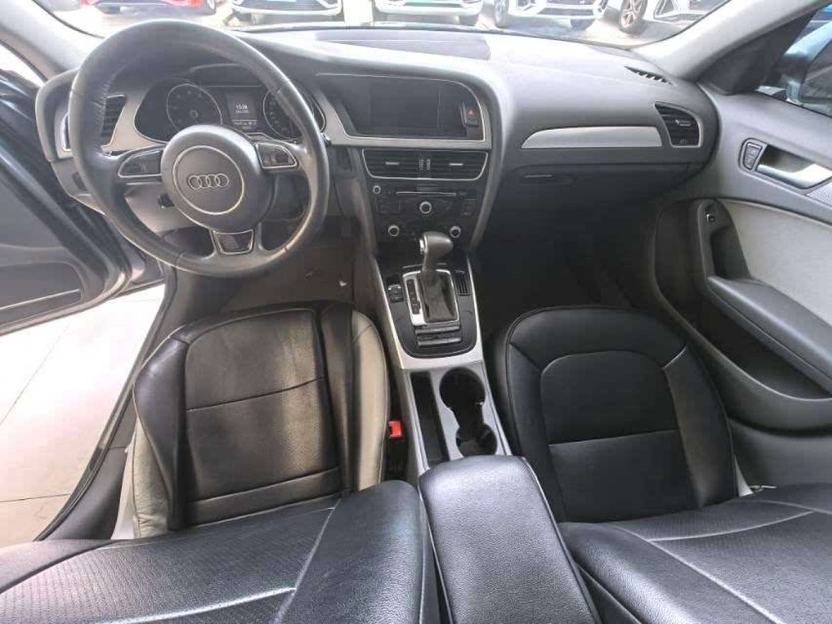 奧迪 奧迪A4L  2015款 35 TFSI 自動標準型圖片