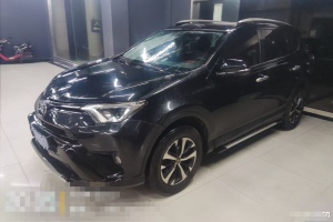 RAV4 豐田 榮放 2.0L CVT兩驅風尚版