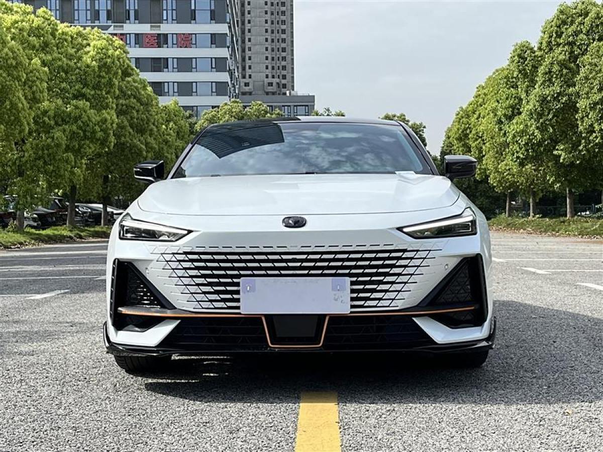 長安 長安UNI-V  2022款 1.5T 運動版圖片