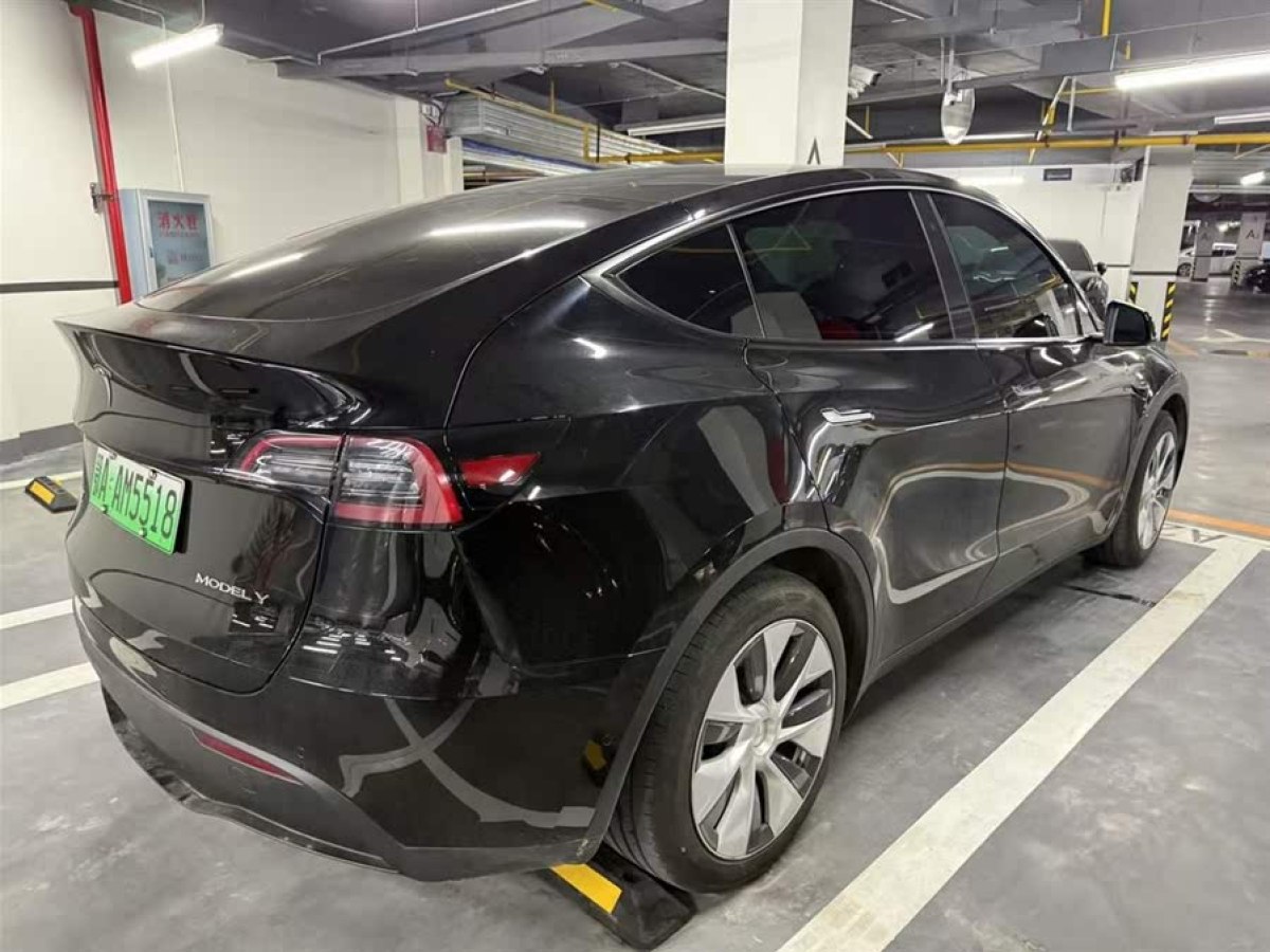特斯拉 Model Y  2023款 后輪驅(qū)動(dòng)版圖片
