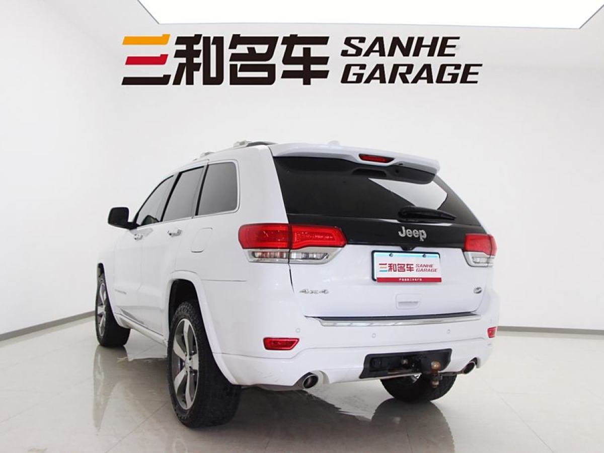 Jeep 大切諾基  2015款 3.6L 豪華導(dǎo)航版圖片