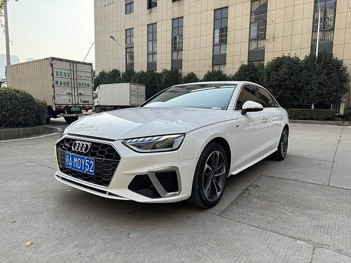 奧迪 奧迪A4L  2022款 40 TFSI 時(shí)尚動(dòng)感型圖片