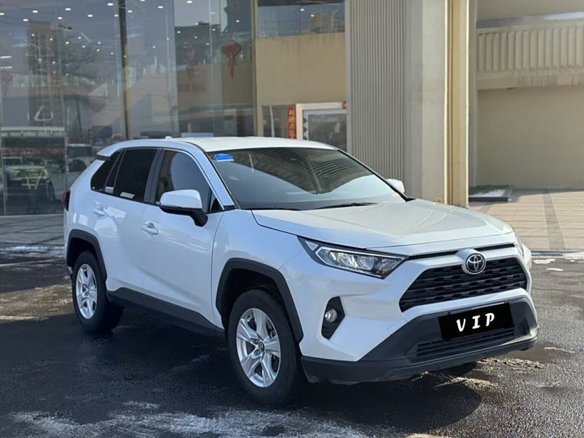 豐田 RAV4榮放  2022款 2.0L CVT兩驅(qū)風(fēng)尚版圖片