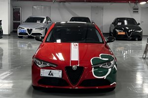 Giulia 阿尔法·罗密欧 2.0T 280HP 豪华版