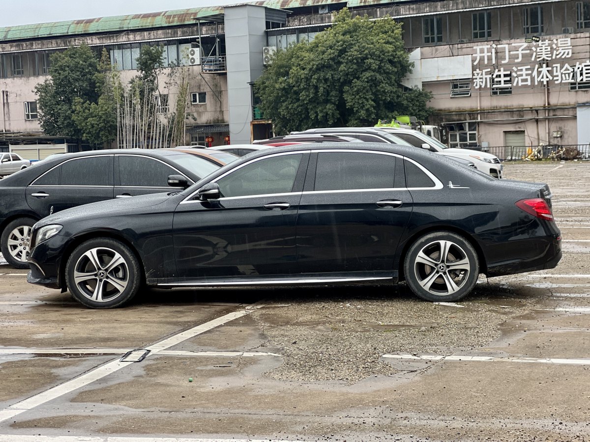 奔馳 奔馳E級  2016款 E 200 L 運(yùn)動型圖片