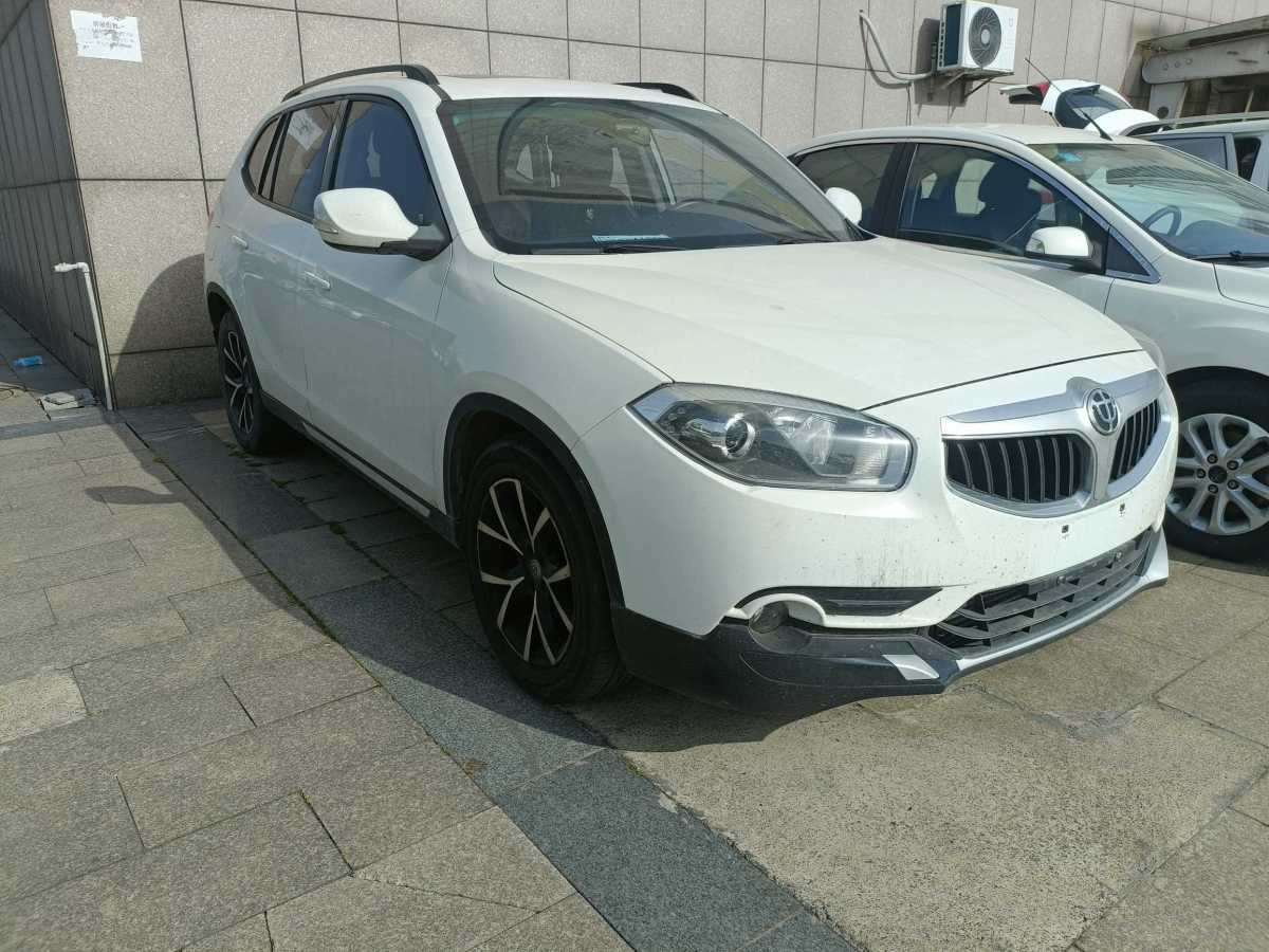 中華 V5  2014款 1.5T 手動兩驅(qū)運(yùn)動型圖片