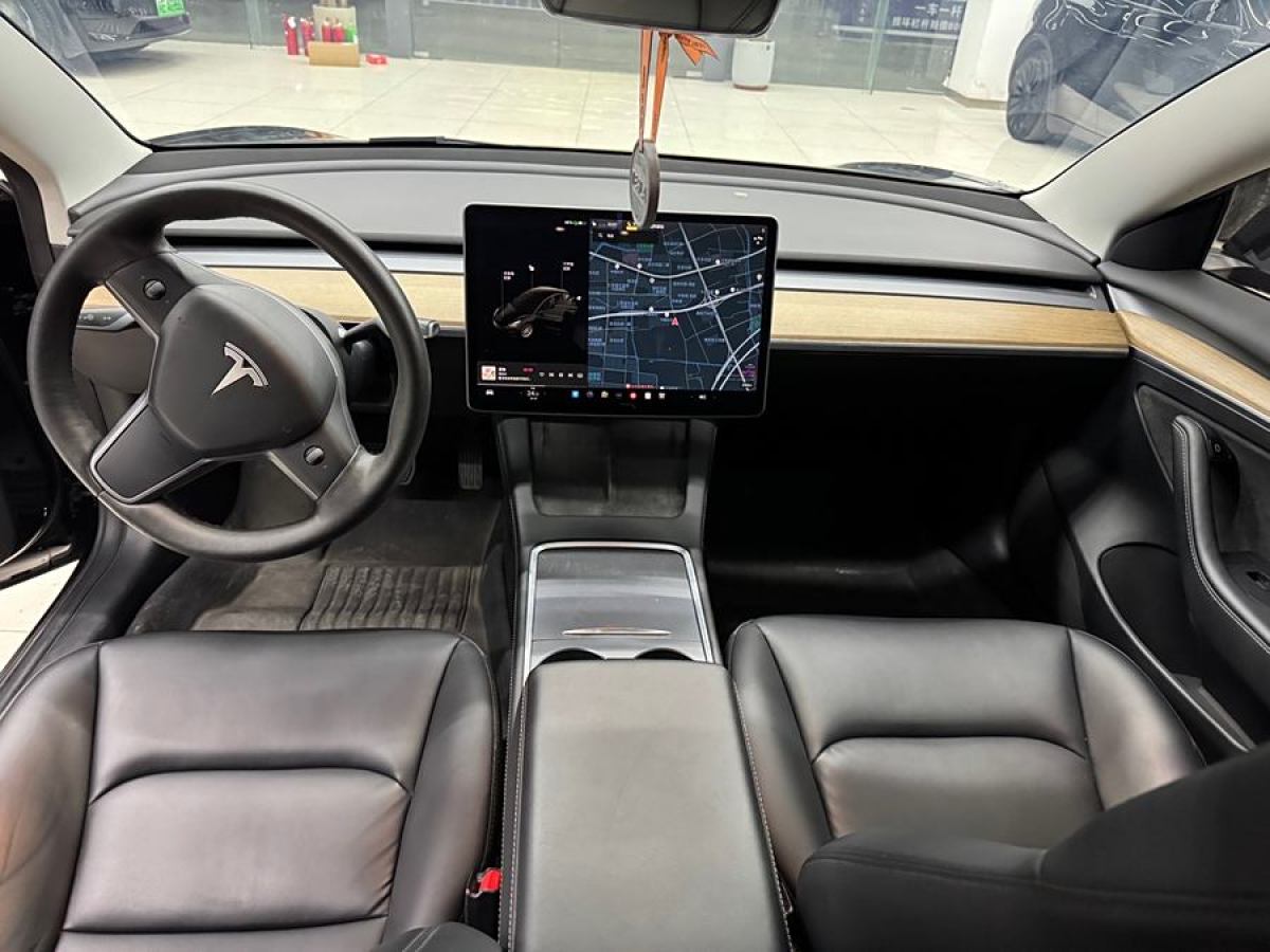 特斯拉 Model 3  2021款 改款 標準續(xù)航后驅(qū)升級版圖片