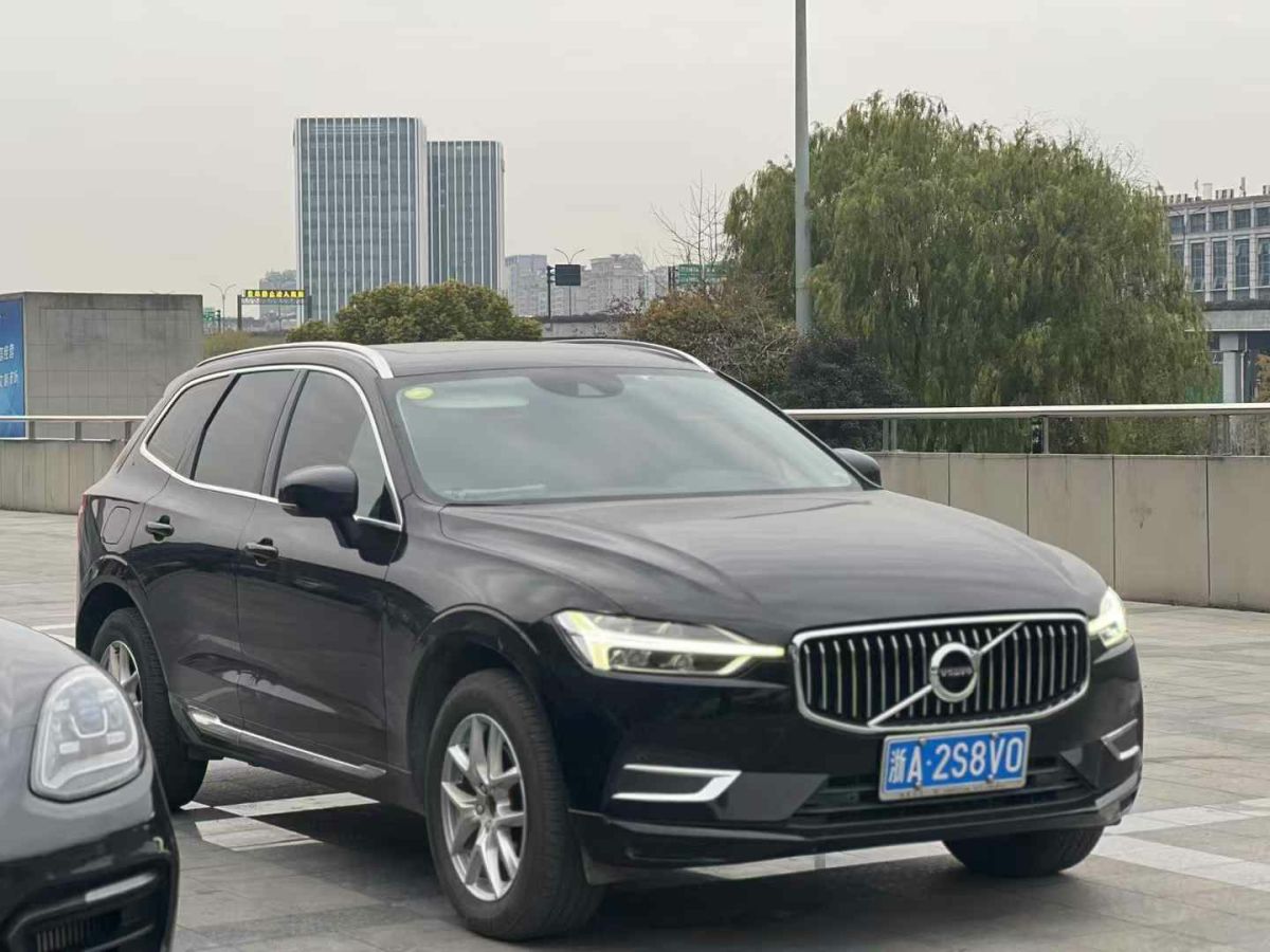 沃爾沃 XC60  2020款 T4 智行豪華版圖片