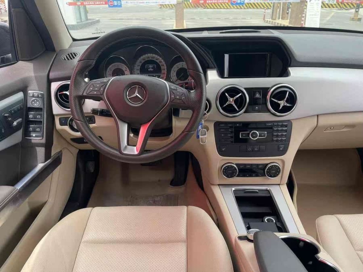 奔馳 奔馳GLK級  2013款 GLK 300 4MATIC 動(dòng)感型圖片