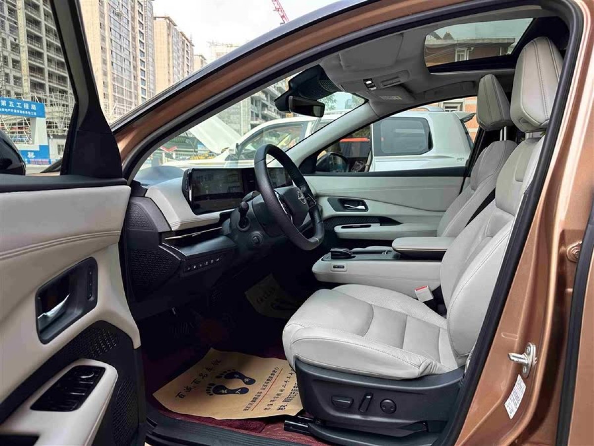 日產(chǎn) Ariya艾睿雅  2022款 兩驅(qū)長續(xù)航頂配版圖片