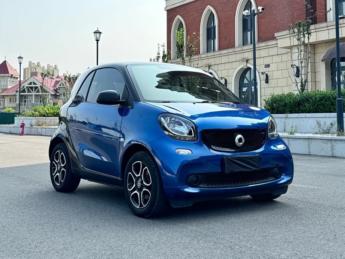 2019年11月smart fortwo  2019款 0.9T 66千瓦硬頂動擎版 國VI