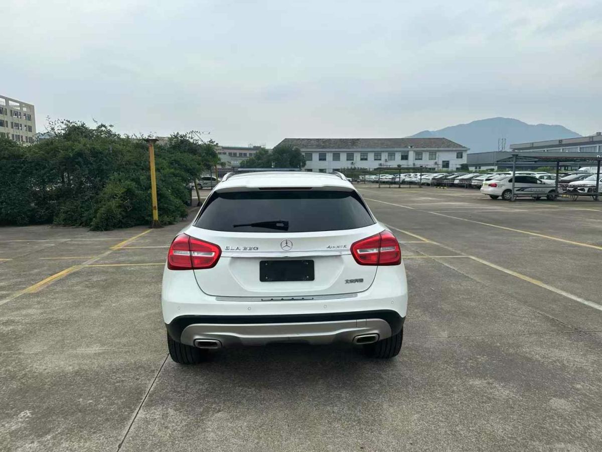 奔馳 奔馳GLA AMG  2016款 AMG GLA 45 4MATIC圖片