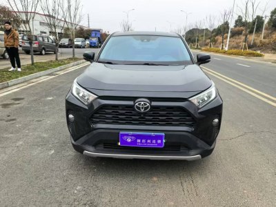 2022年1月 豐田 RAV4 榮放 2.0L CVT兩驅(qū)風尚版圖片