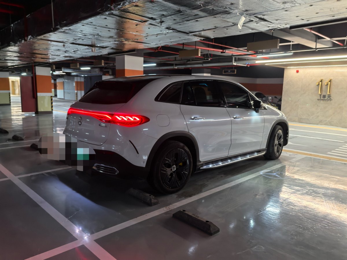 2023年7月奔馳 奔馳EQE SUV  2023款 350 4MATIC 豪華版