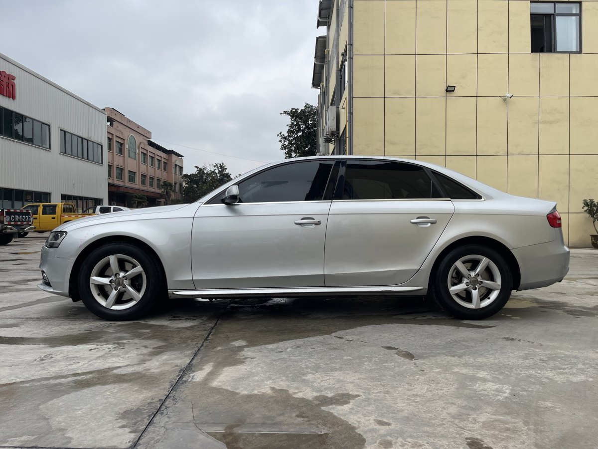 奧迪 奧迪A4L  2013款 30 TFSI 自動舒適型圖片