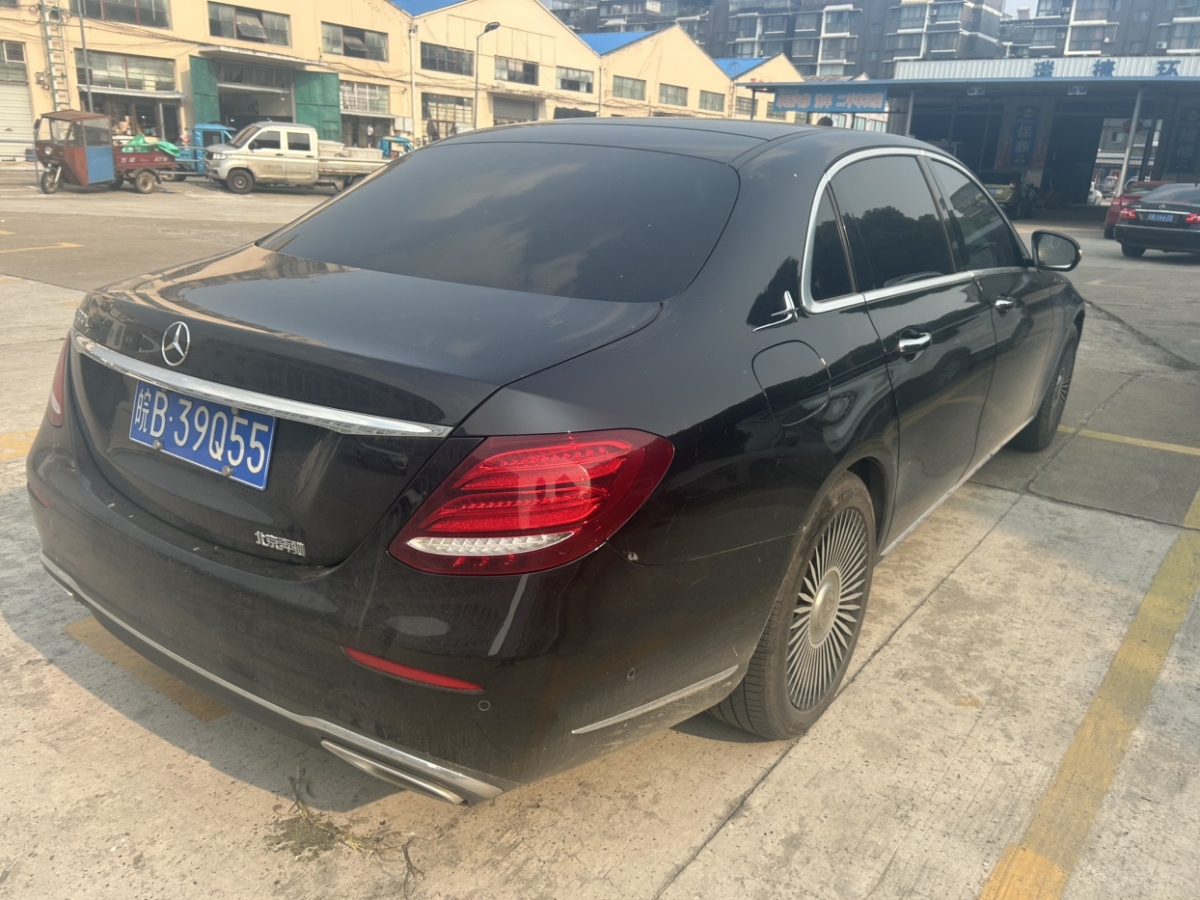 奔馳 奔馳E級  2019款 改款 E 300 L 豪華型圖片