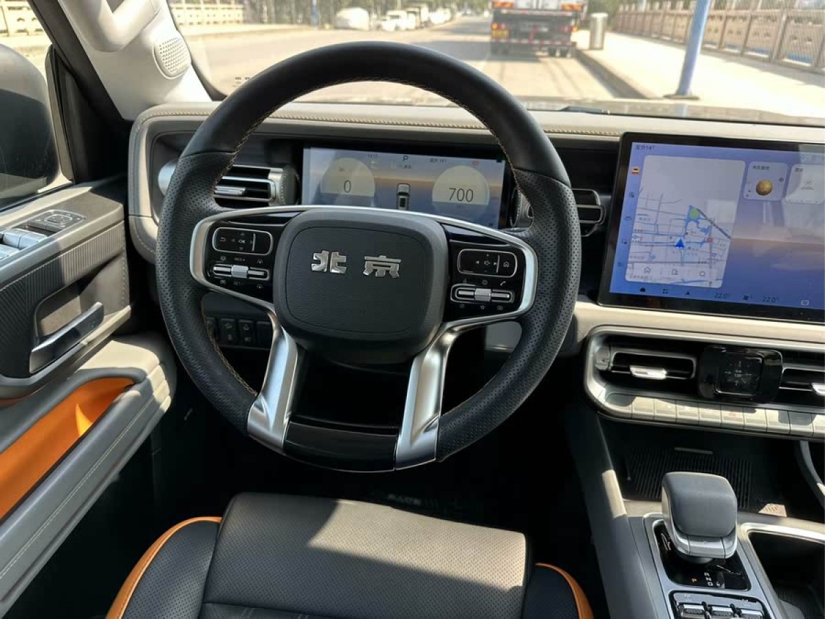 北京 BJ40  2024款 2.0T 城市獵人版 至尊型圖片