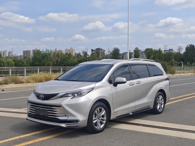 丰田 赛那SIENNA 2.5L混动 舒适版图片