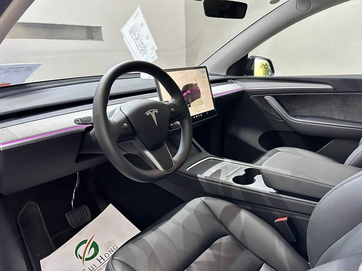 特斯拉 Model 3  2023款 煥新版 后輪驅(qū)動圖片