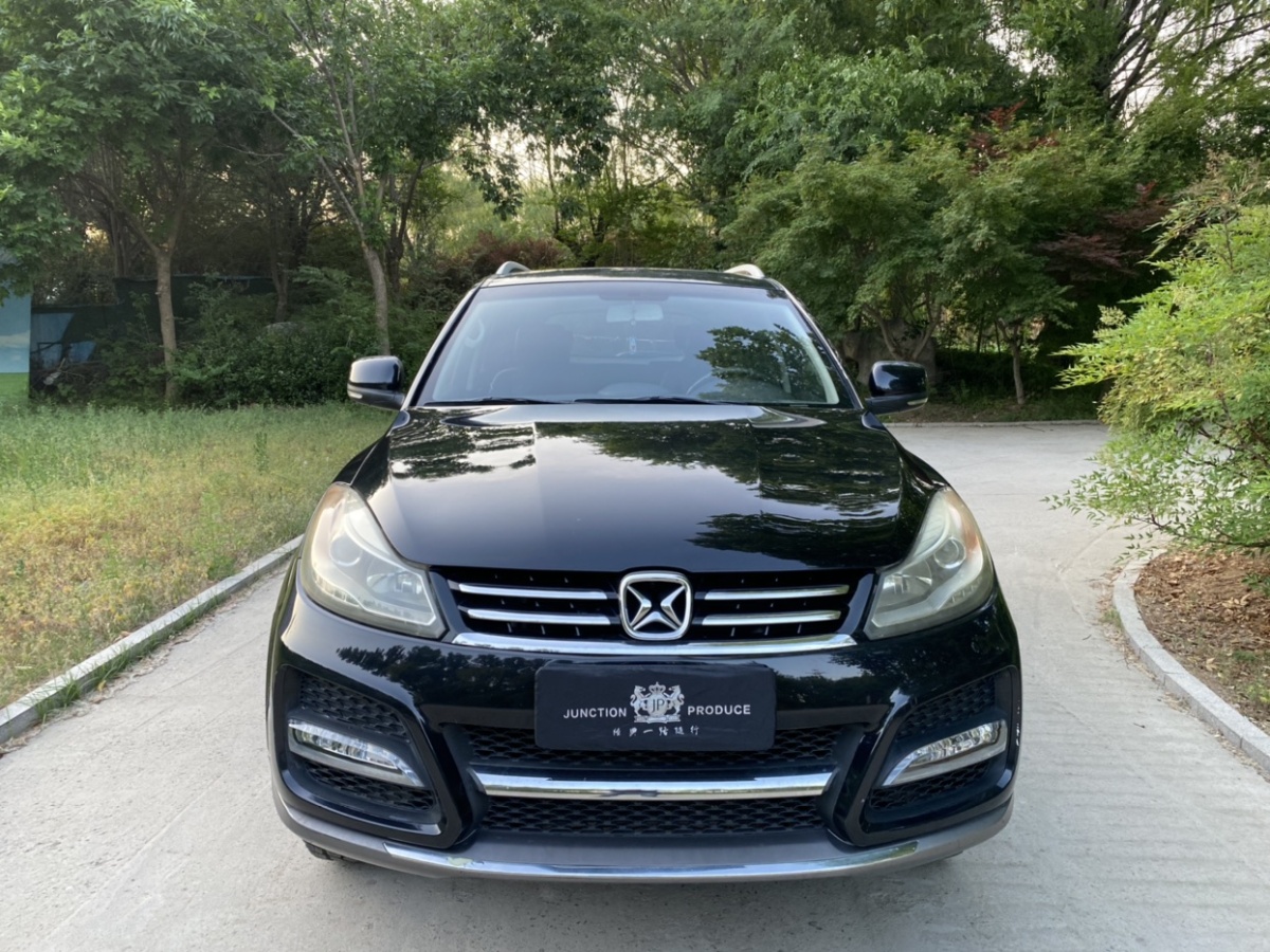 Yusheng S3502013 2.4t automatic two drive diesel Deluxe 5 seats图片