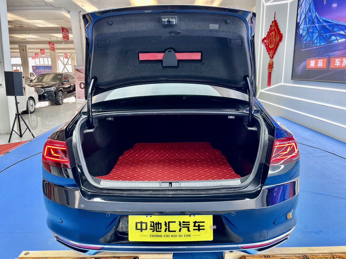 大眾 邁騰  2019款  330TSI DSG 領(lǐng)先型 國VI圖片