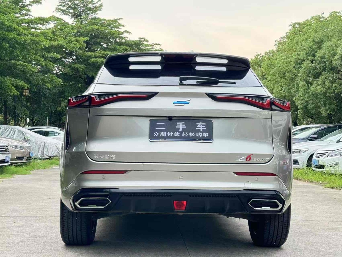 長安歐尚 長安歐尚Z6  2022款 藍(lán)鯨 1.5T DCT智尊型圖片