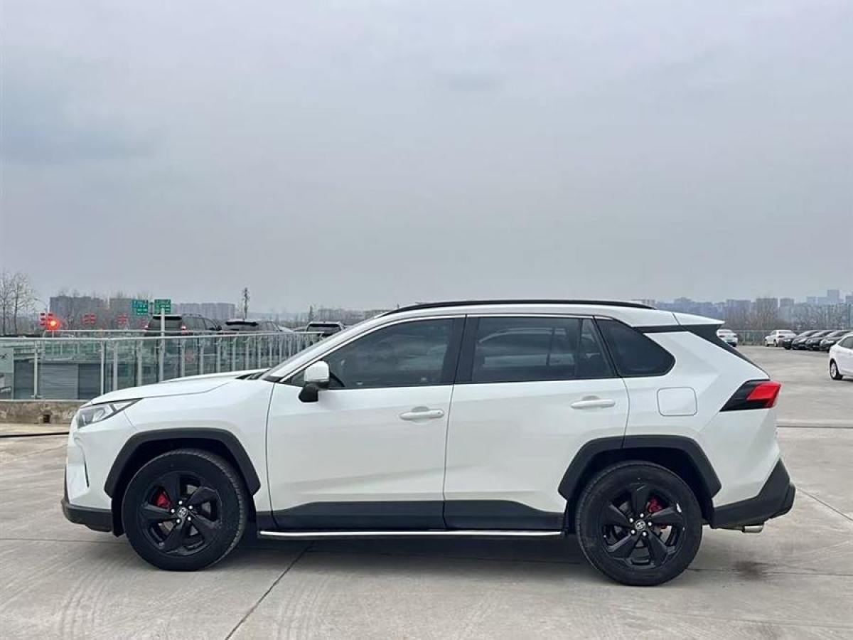 豐田 RAV4榮放  2020款 2.0L CVT兩驅(qū)風(fēng)尚版圖片