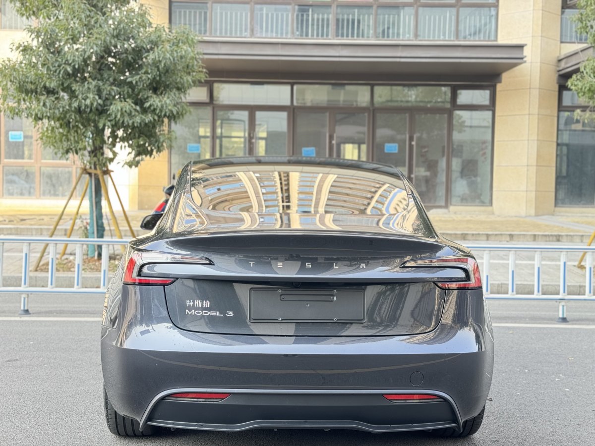 2024年8月特斯拉 Model 3  2023款 煥新版 后輪驅(qū)動(dòng)