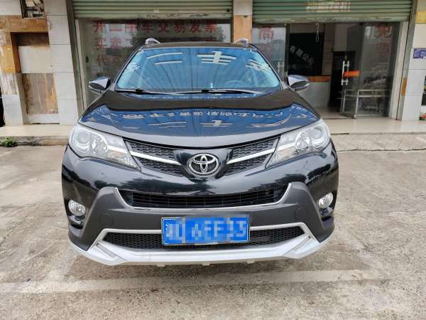 丰田 RAV4荣放  2013款 特享版 2.0L 自动经典