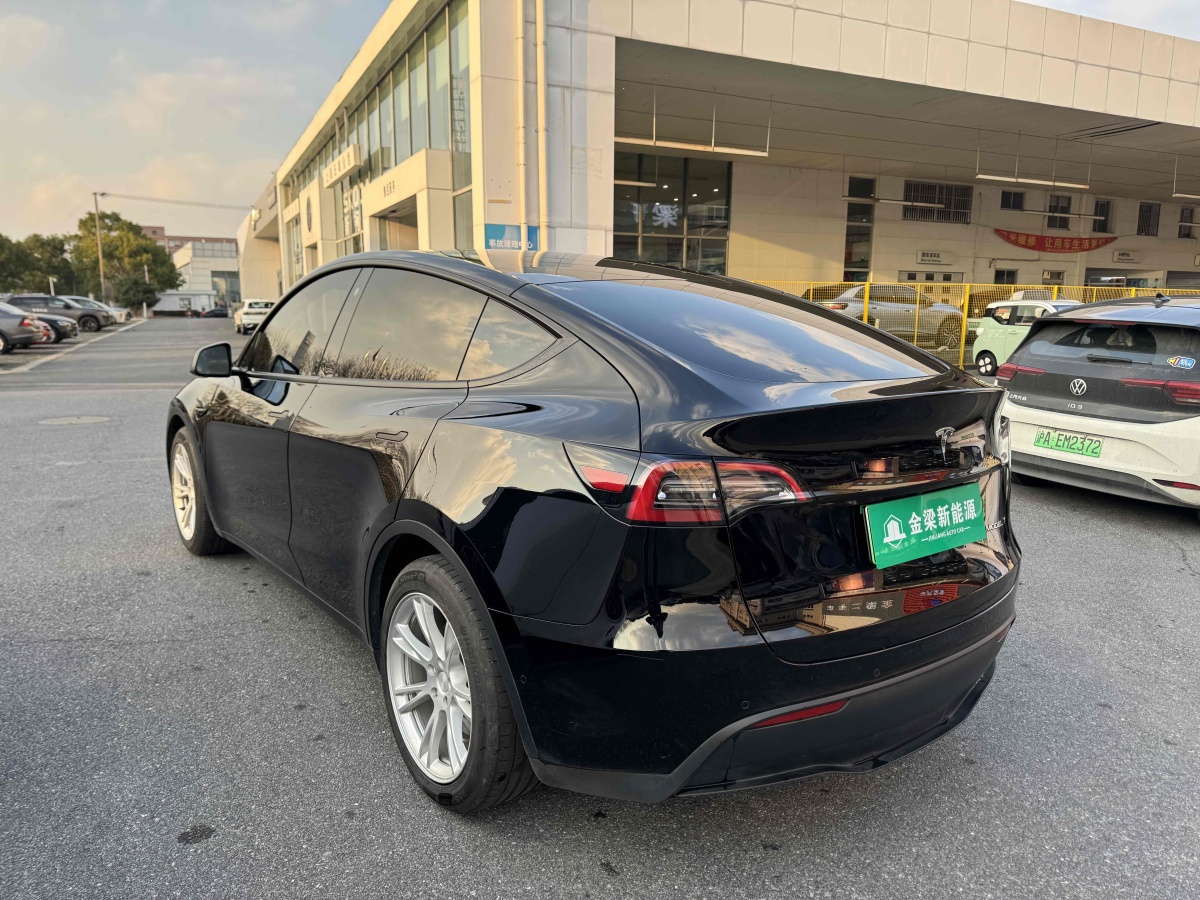 2021年9月特斯拉 Model 3  2021款 改款 標(biāo)準(zhǔn)續(xù)航后驅(qū)升級(jí)版