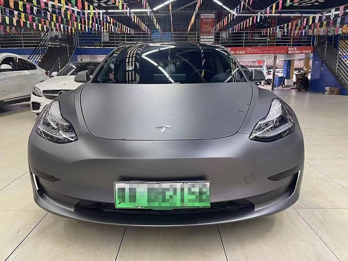 特斯拉 Model 3  2020款 改款 標(biāo)準(zhǔn)續(xù)航后驅(qū)升級版圖片