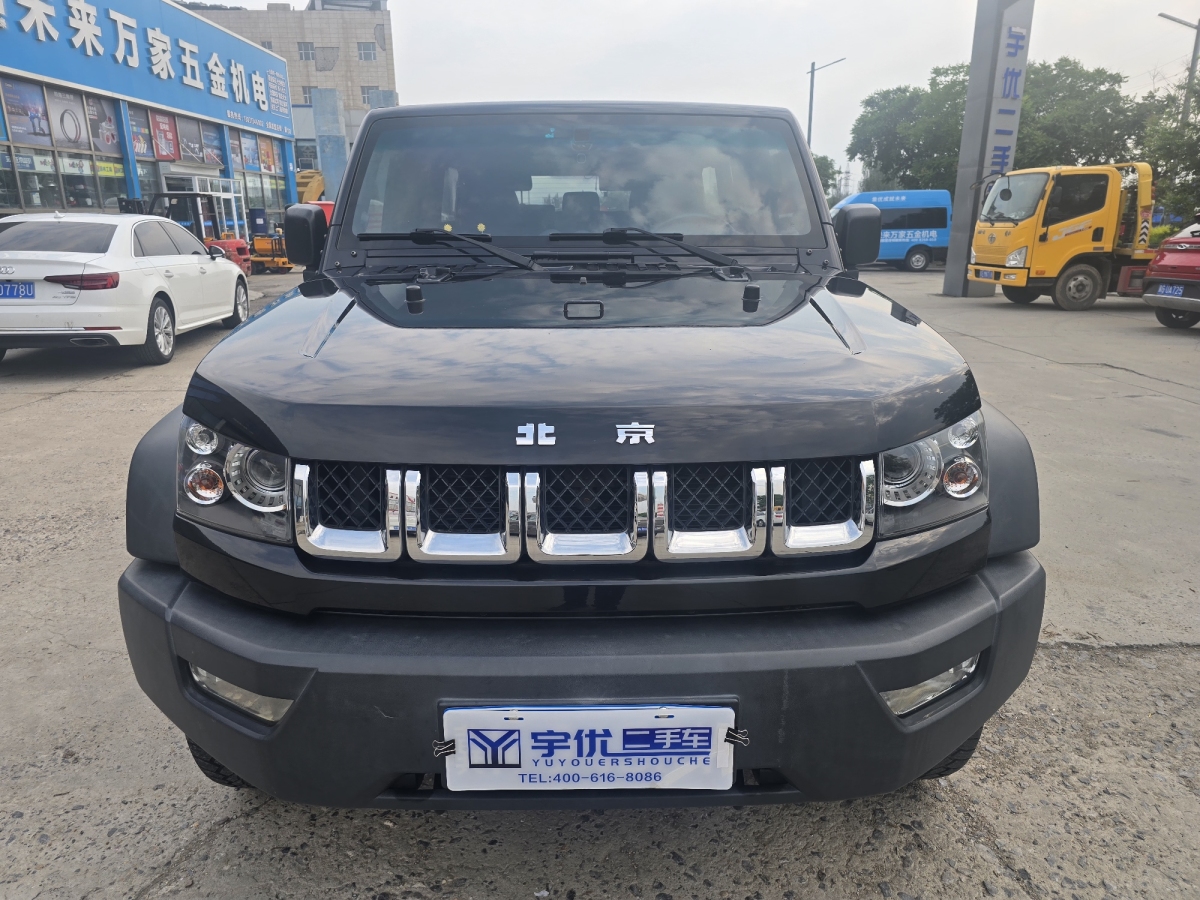 北京 BJ40  2017款 40L 2.3T 自動(dòng)四驅(qū)環(huán)塔冠軍版圖片
