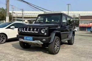 BJ40 北京 2.0D 自動(dòng)四驅(qū)刀鋒英雄版?zhèn)b客型