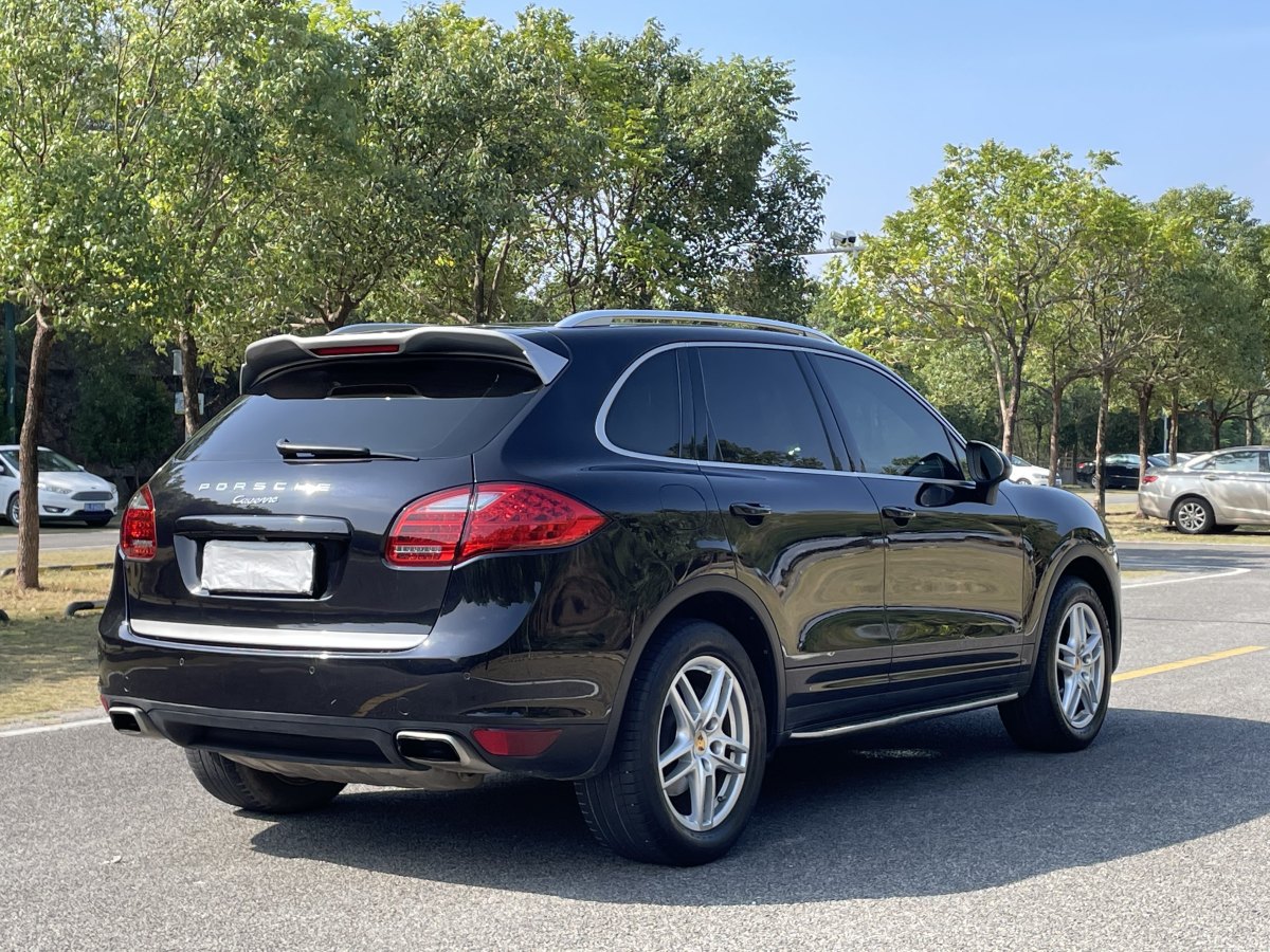 保時(shí)捷 Cayenne  2014款 Cayenne Platinum Edition 3.0T圖片