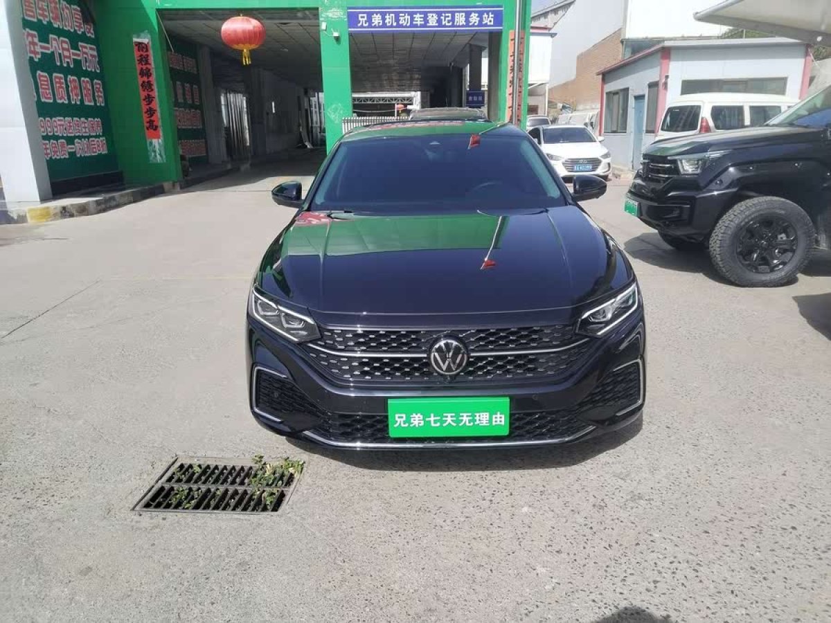 大眾 帕薩特  2024款 380TSI 星空豪華版圖片