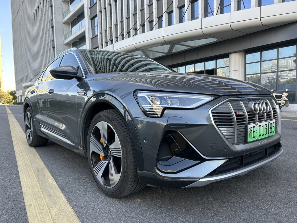 奥迪 奥迪e-tron  2021款 Sportback 55 quattro 豪华型图片