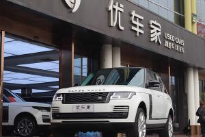 揽胜 路虎 3.0 L6 400PS 传世加长经典版