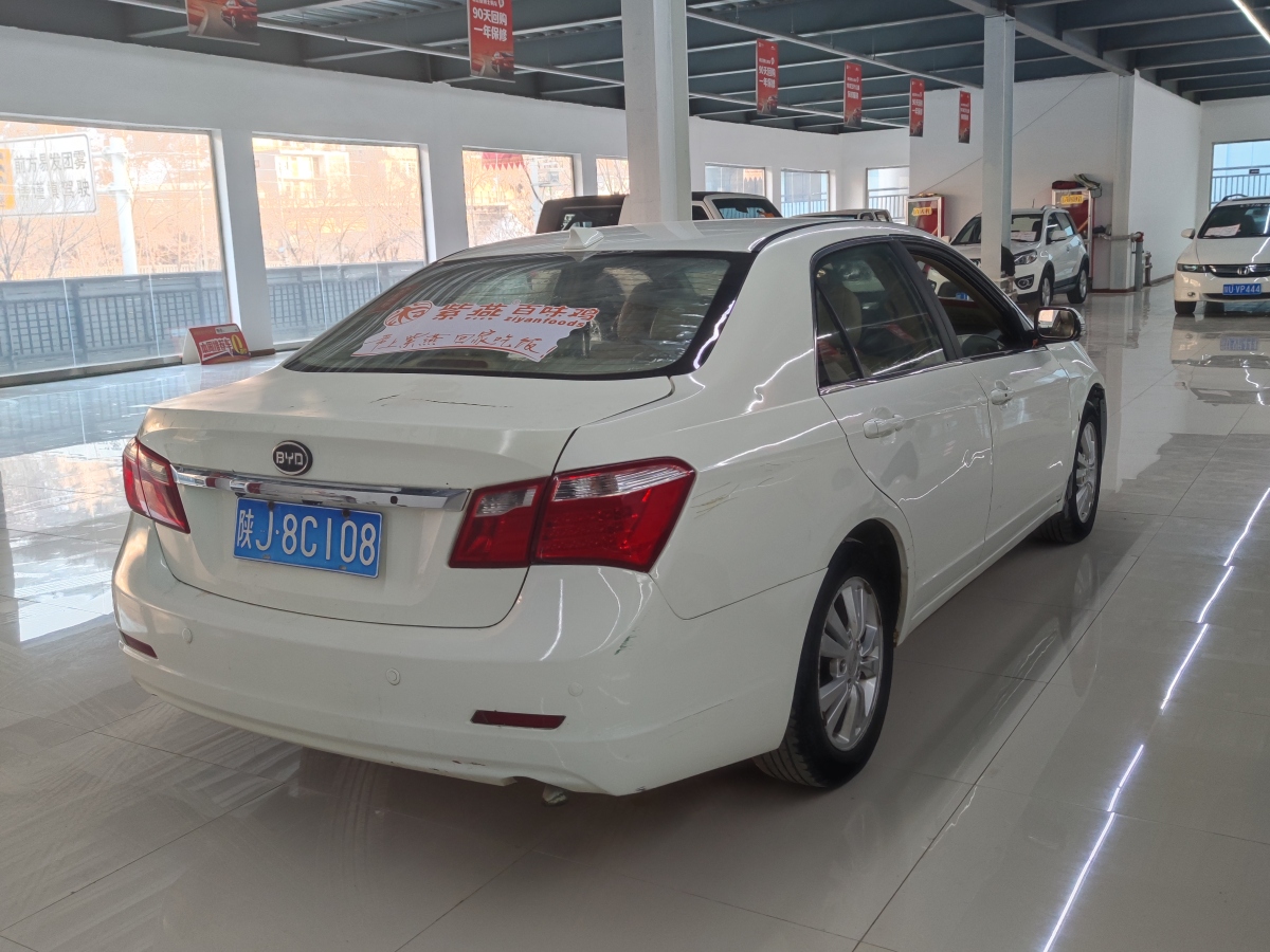 比亚迪 l3 2012款 1.8l 自动尊贵型图片