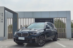 寶馬X5 寶馬 改款 xDrive 30Li 尊享型M運(yùn)動(dòng)套裝