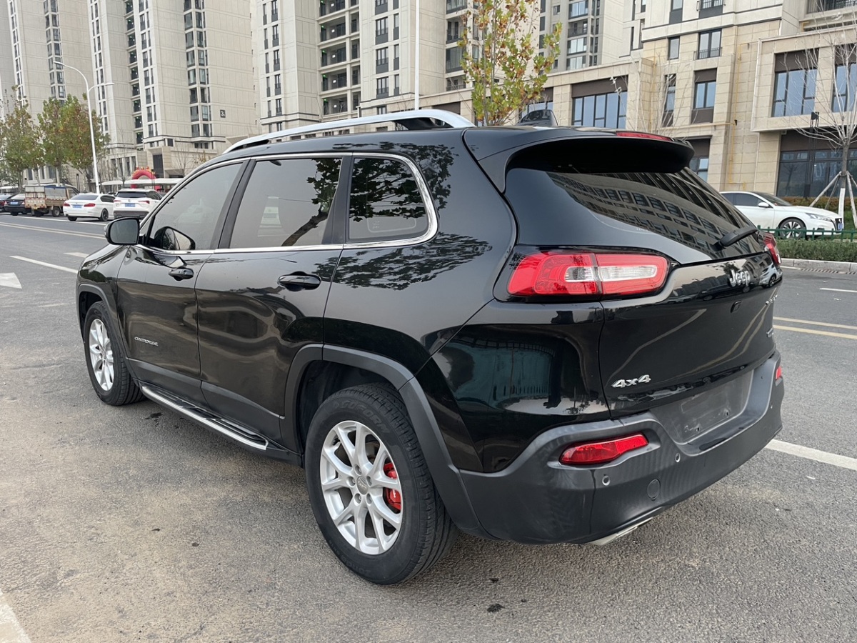 Jeep 自由光  2017款 2.4L 領(lǐng)先版圖片