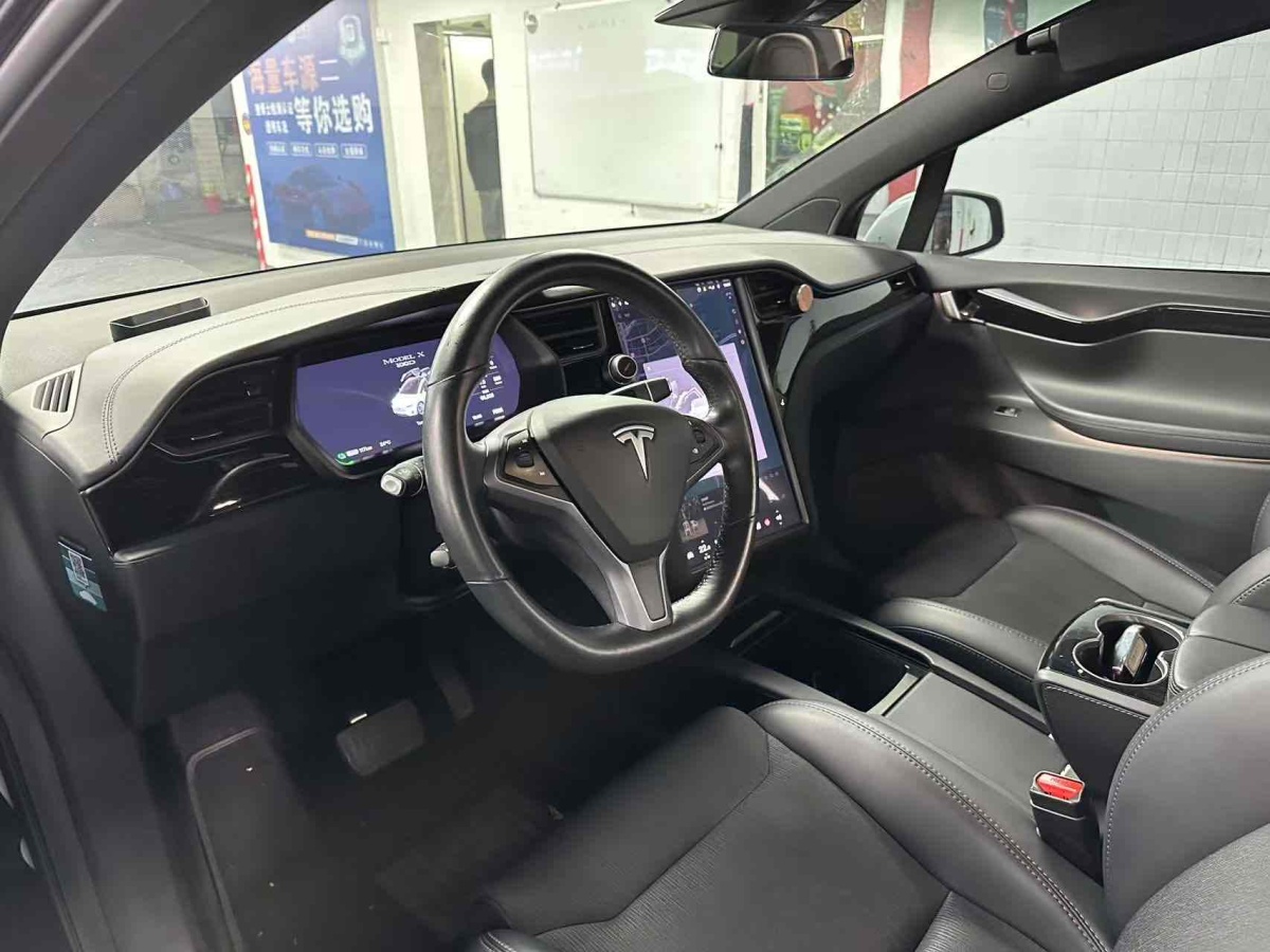 特斯拉 Model X  2017款 Model X 100D 長續(xù)航版圖片