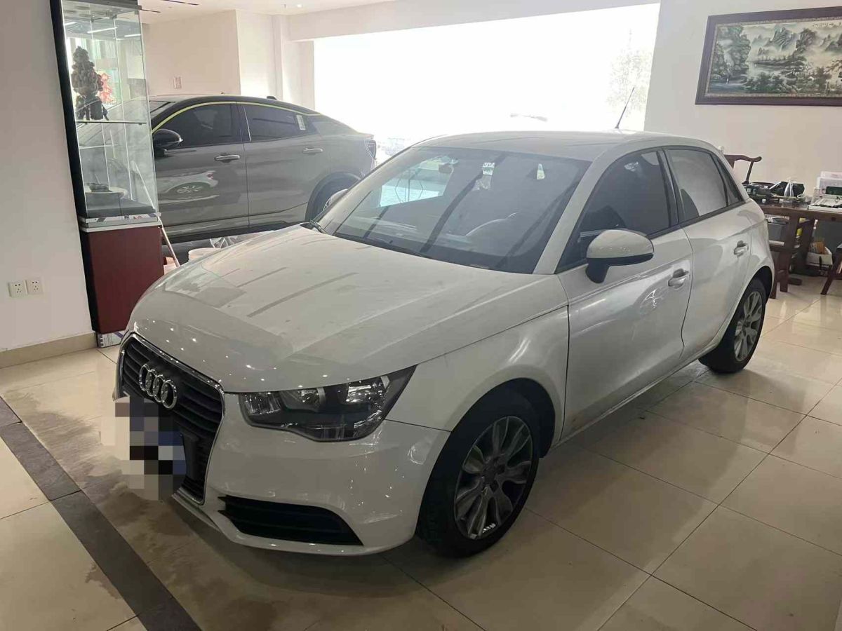 奧迪 奧迪A1  2014款 A1 1.4TFSI 30TFSI 技術(shù)型圖片