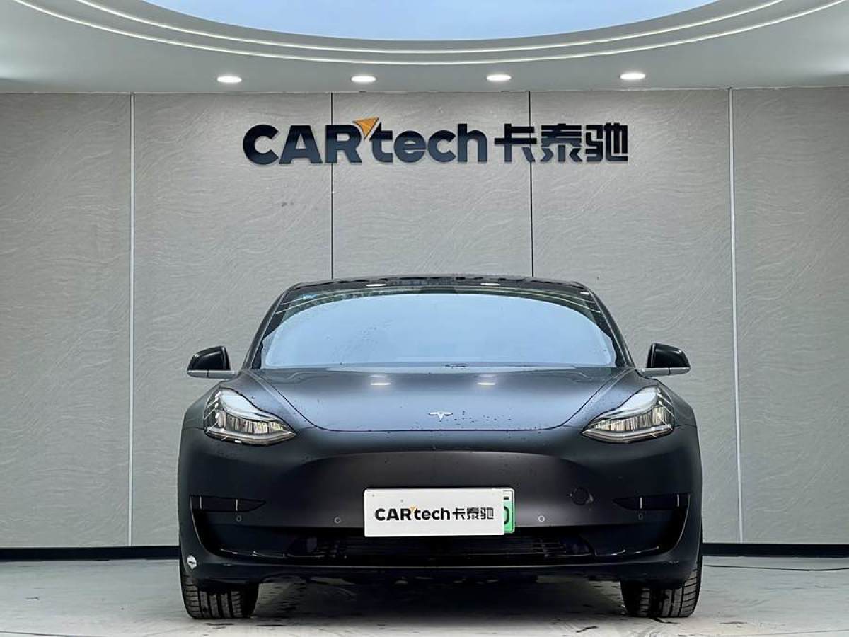 特斯拉 Model 3  2021款 改款 標(biāo)準(zhǔn)續(xù)航后驅(qū)升級版圖片