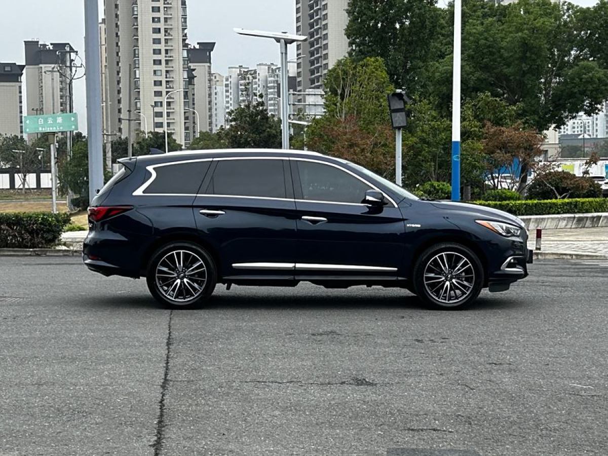 2018年10月英菲尼迪 QX60  2020款 2.5 S/C Hybrid 兩驅(qū)卓越版 國VI