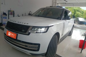攬勝 路虎 3.0 L6 400PS 盛世加長(zhǎng)版 七座